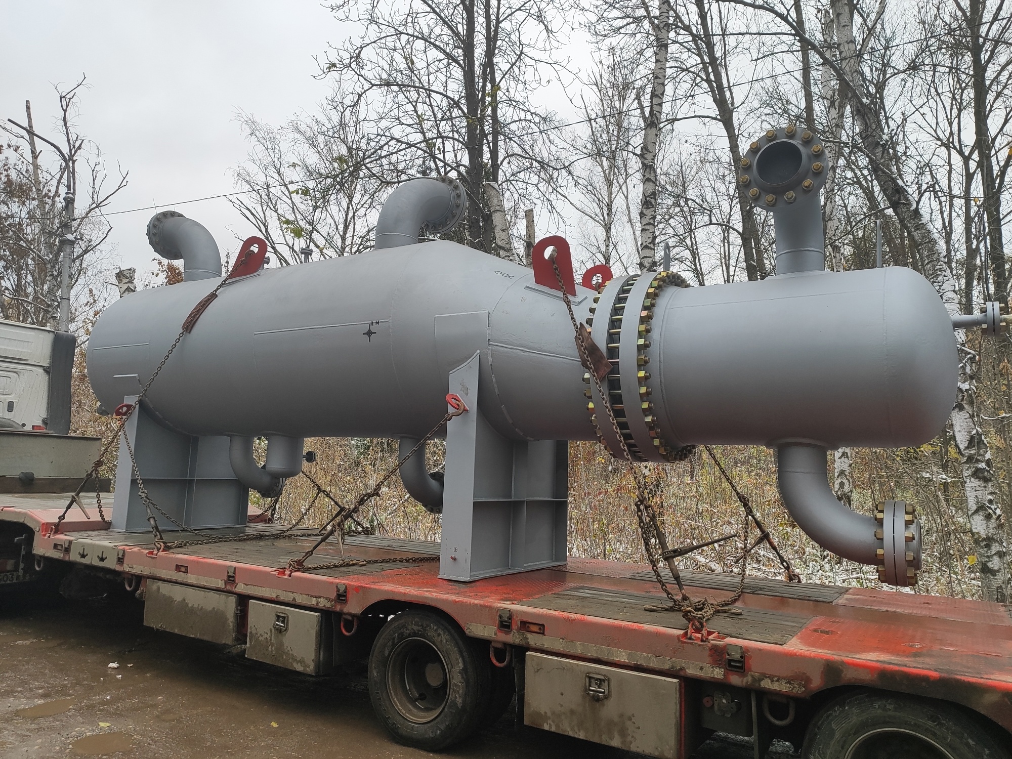 Сепаратор термальной скважины, испаритель пропана и конденсатор серы нашли своих владельцев).